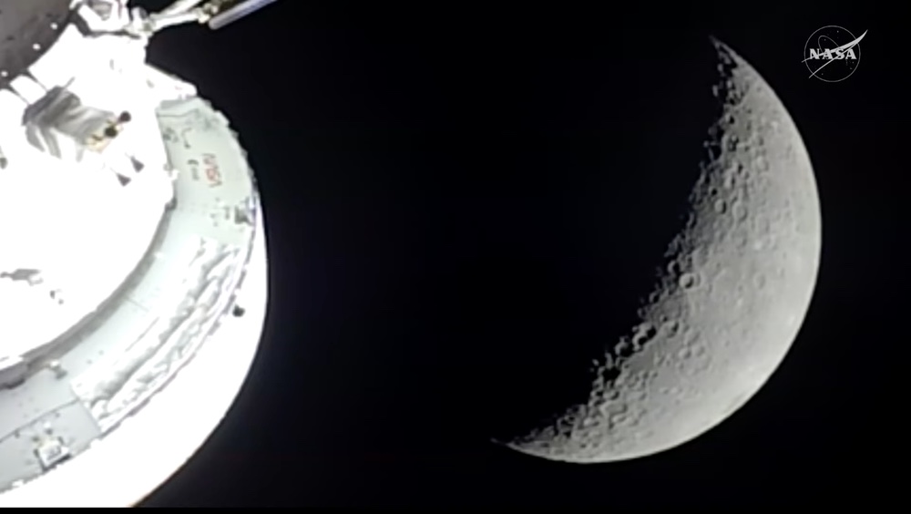 Artemis II Completes Lunar Flyby: Breaks Apollo 13 Distance Record at 406,771 km from Earth