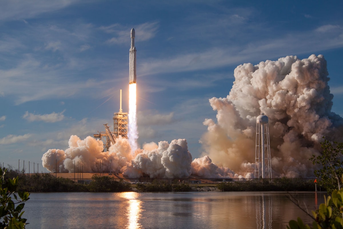 SpaceX Plans Largest Ever IPO at $1.75 Trillion Valuation