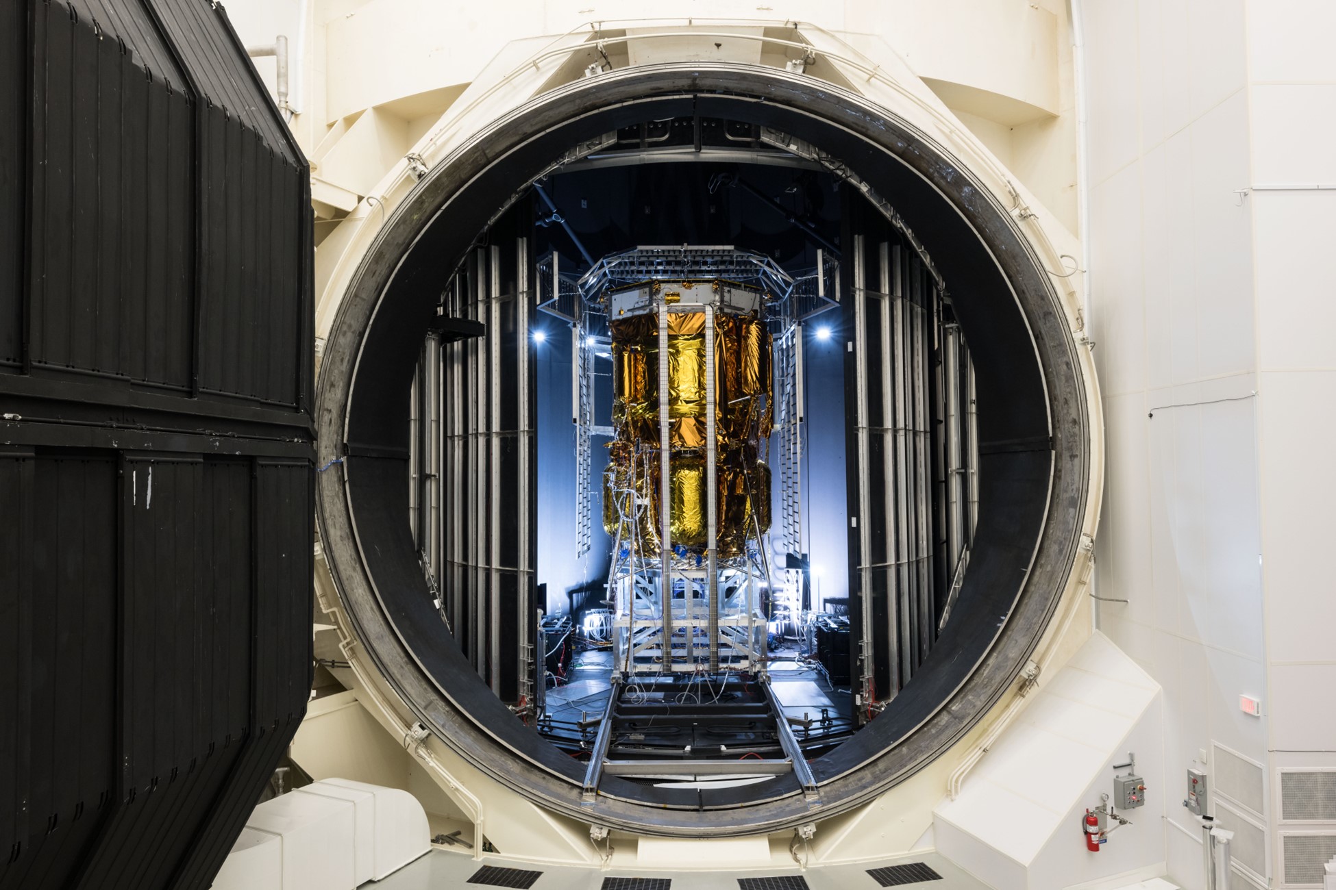 NASA's Revised Moon Plan: Can Crewed Landing Happen in 2028?