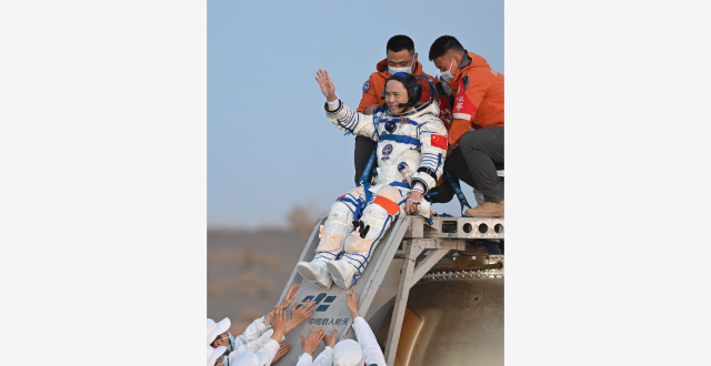 Shenzhou-22 Return Capsule Lands Safely, Shenzhou-21 Crew Returns After 7 Months in Space