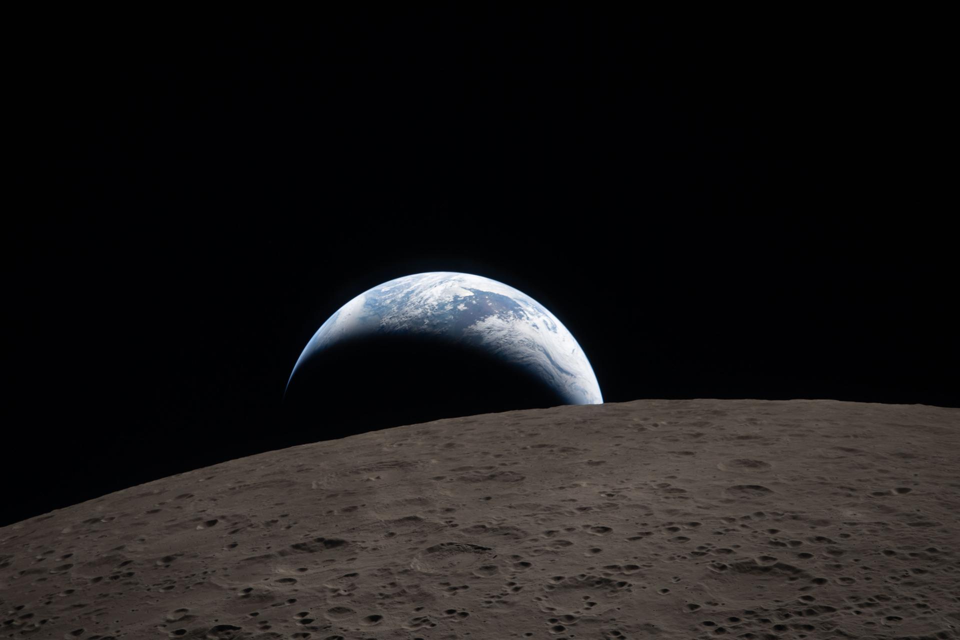 Artemis II 科学实验全面展开,猎户座飞船开始返航地球