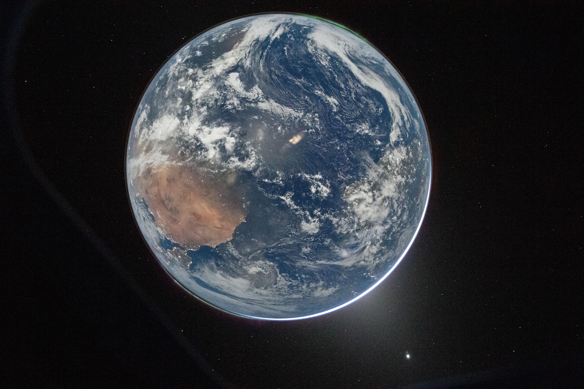 NASA 发布 Artemis II 任务图像与视频回顾：猎户座飞船有哪些精彩时刻