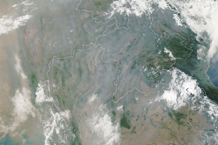 NASA 地球观测：季节性火灾笼罩泰国北部