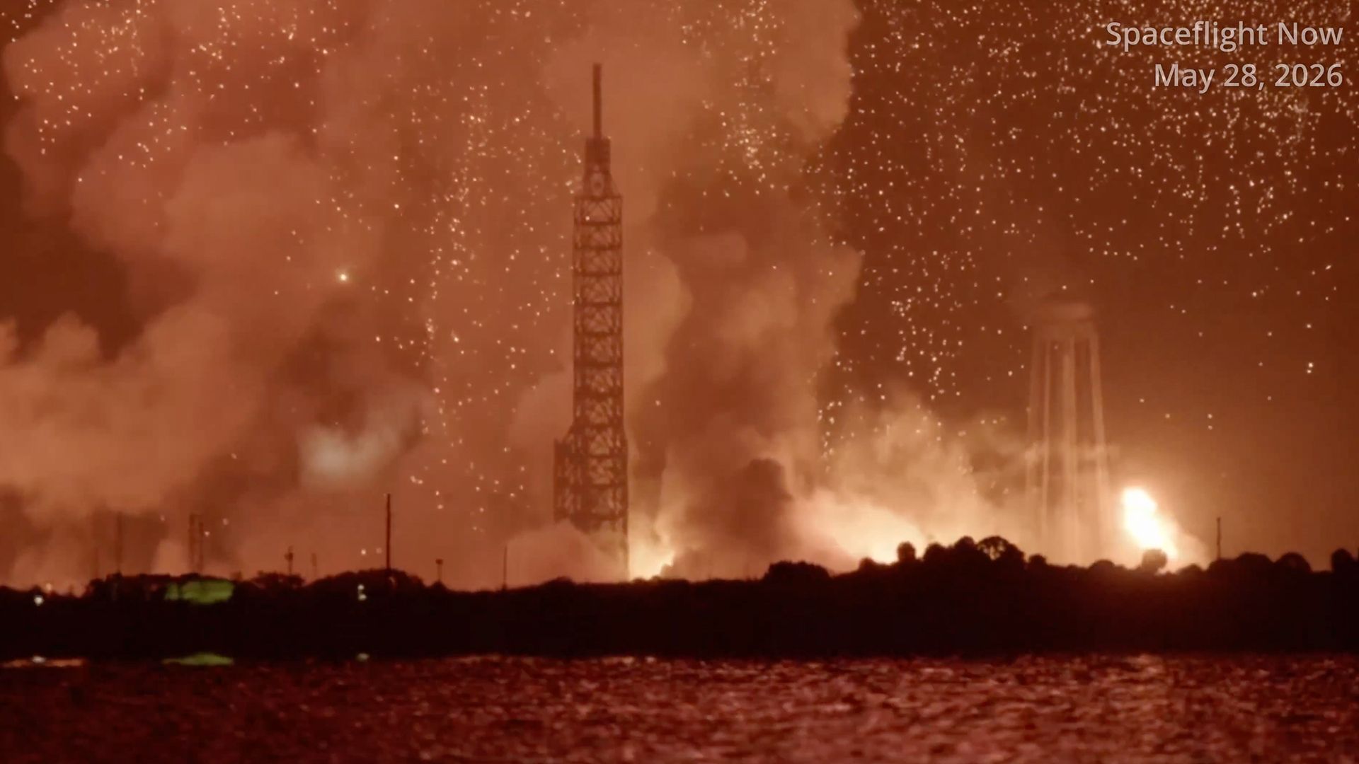 新格伦爆炸对 NASA 月球计划意味着什么：行业分析师称其为「重大挫折」，Blue Moon 任务链承压